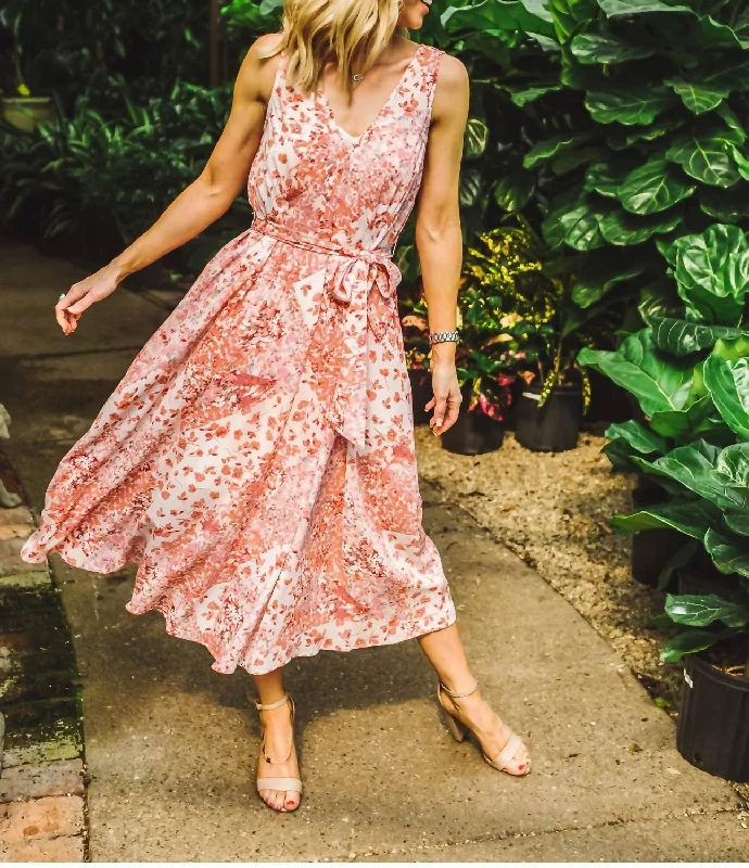 Riley V-Neck Pleated Maxi Dress In Pink